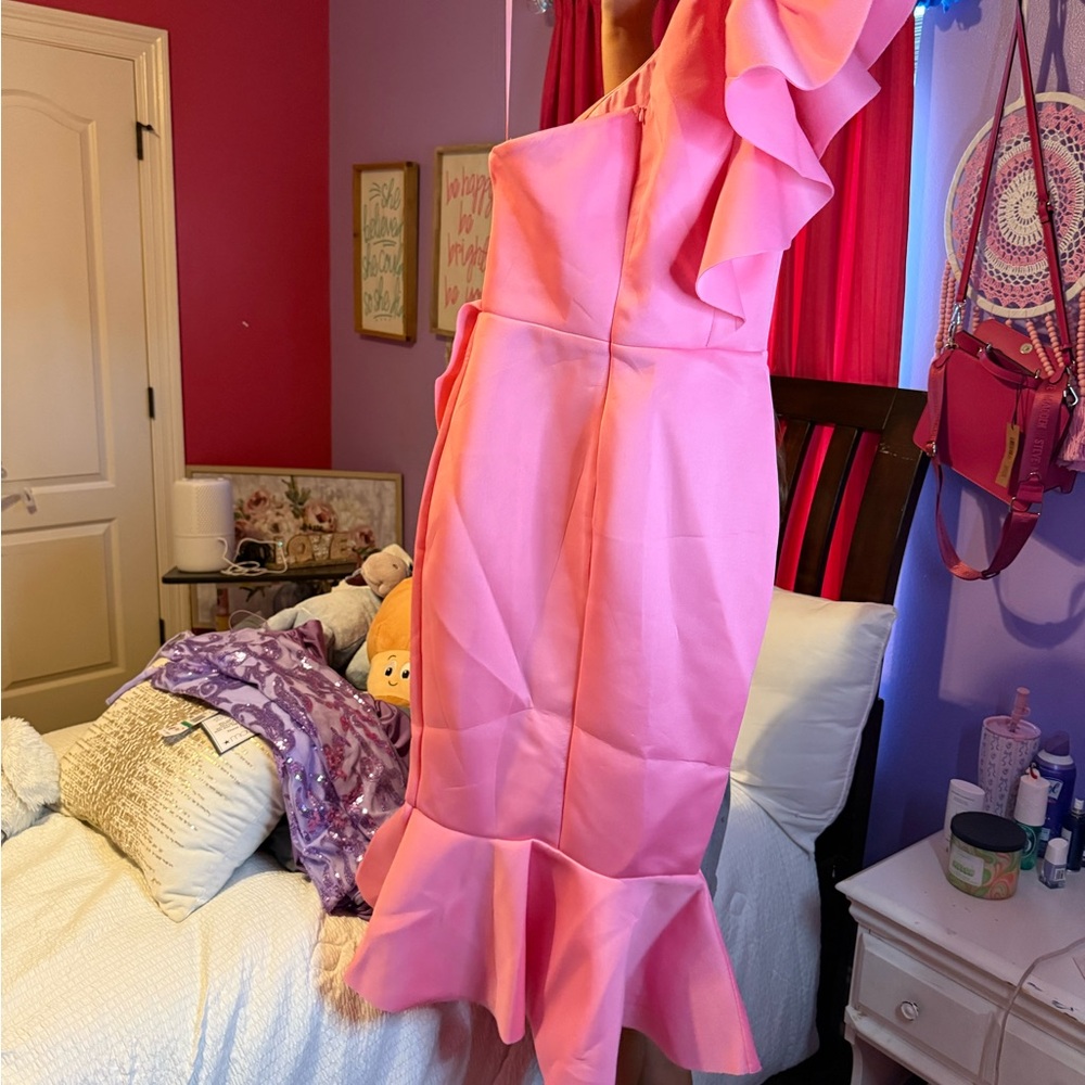 Pink Ruffled One-Shoulder Dress NWT neoprene material, very light and stretchy.